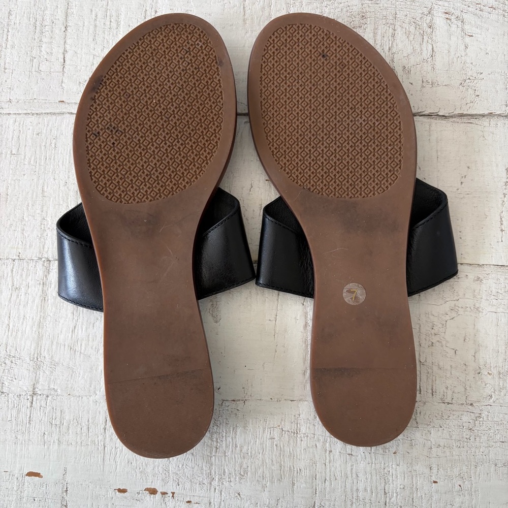 Tory Burch Weston Sandals size 7 Black Leather Front‎ Logo Flat Thong Toe Post - Picture 7 of 12